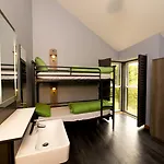 Yha Boggle Hole Hostel *