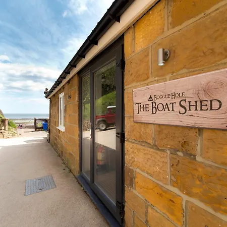 Hostel Yha Boggle Hole