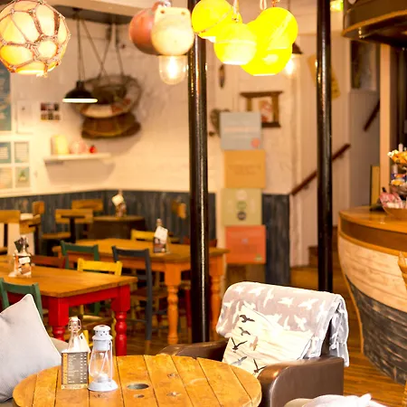 Hostel Yha Boggle Hole