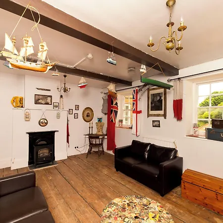 Yha Boggle Hole * Fylingthorpe