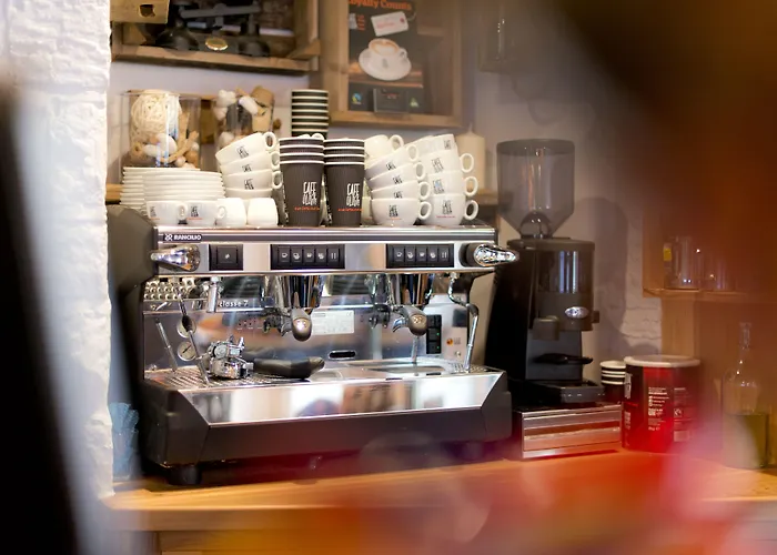 Yha Boggle Hole Hostel *