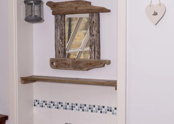 Yha Boggle Hole Hostel *